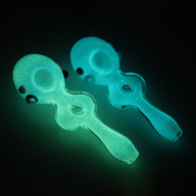 GLASS PIPE GLOW IN DARK DONUT SHAPE GP8598 1CT
