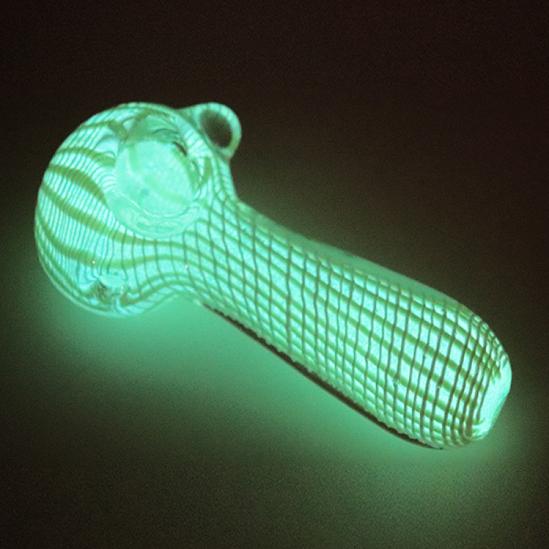 GLASS PIPE NET ART FANCY GLOW IN DARK PIPE HIGH END GP1050 1CT